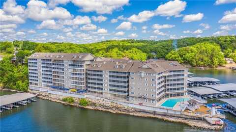 68 Lighthouse Road, Lake Ozark, MO 65049