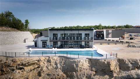 100 Blue Heron Hill, Lake Ozark, MO 65049