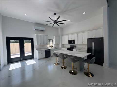 100 Blue Heron Hill, Lake Ozark, MO 65049