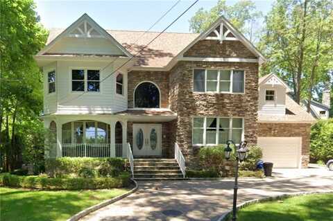 25 The Oval, Staten Island, NY 10304