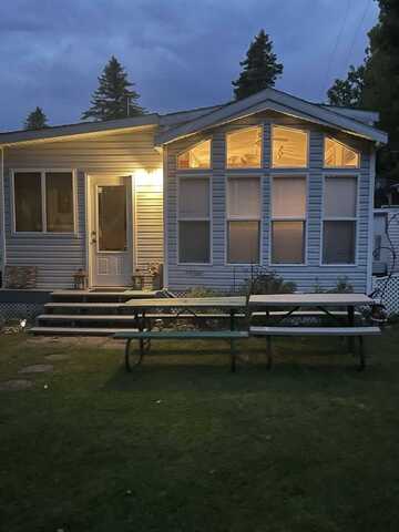 8091 CARRIAGE LANE, MORLEY, MI 49336
