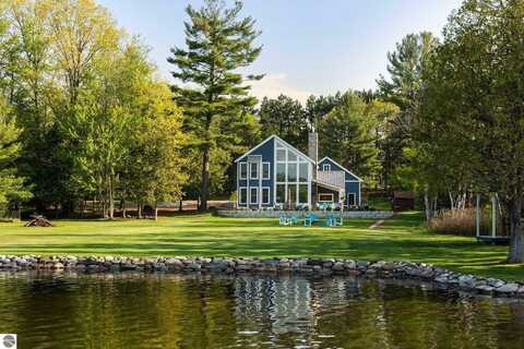 8635 CLAM LAKE ROAD, BELLAIRE, MI 49615