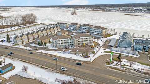 930 W SAVIDGE STREET, SPRING LAKE, MI 49456