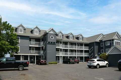 2305 US-31 N, EAST BAY TWP, MI 49686