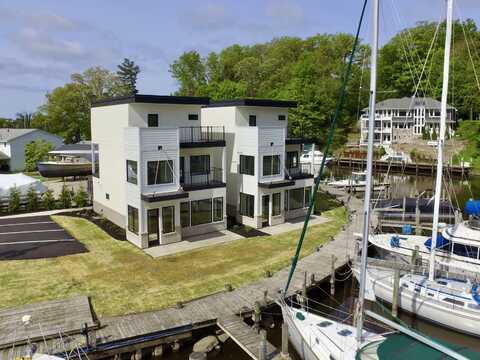 1 N BAILEY AVENUE, SOUTH HAVEN, MI 49090