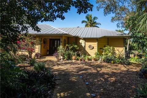 755 S FISCHER CIRCLE, SEBASTIAN, FL 32958
