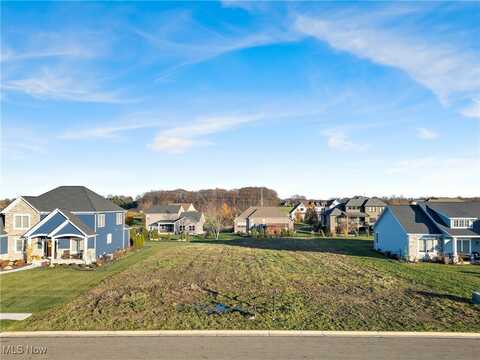7498 GREENVIEW AVENUE NW, MASSILLON, OH 44646