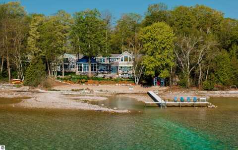 91 S NANAGOSA TRAIL, SUTTONS BAY, MI 49682