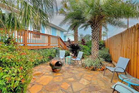 424 W Avenue E Street, Port Aransas, TX 78373