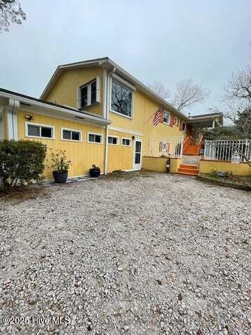 209 Shore Road, Newport, NC 28570