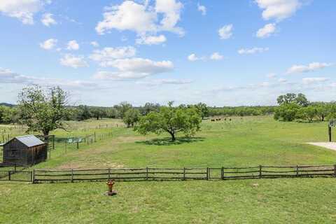 2485 Old San Antonio Rd, Fredericksburg, TX 78624