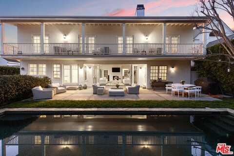 320 S Saltair Ave, Los Angeles, CA 90049