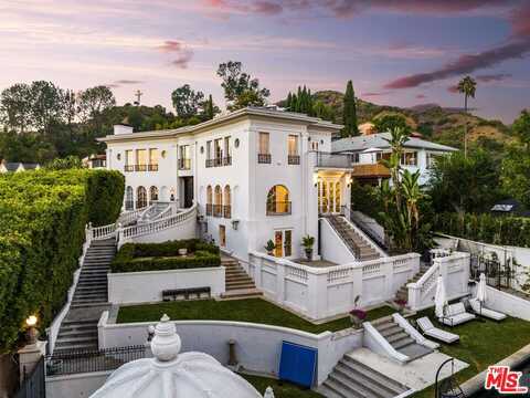 6533 Cahuenga Ter, Los Angeles, CA 90068