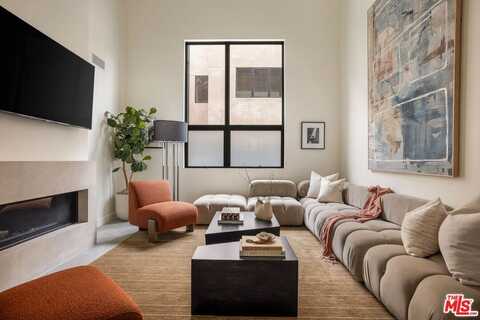 917 Hilldale Ave, West Hollywood, CA 90069