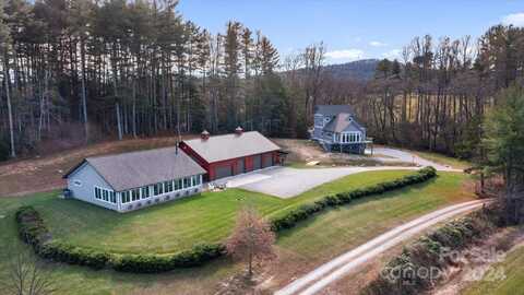 326 Golden Valley Drive, Hendersonville, NC 28792