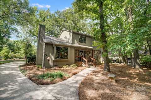 4124 Woodfox Drive, Charlotte, NC 28277