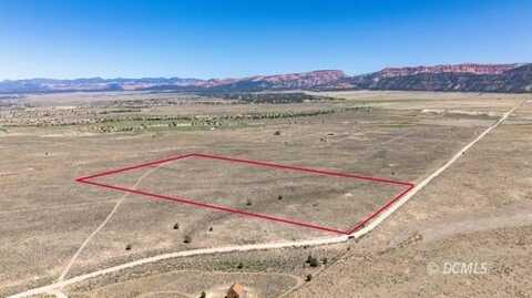 1 E Bench Rd, Hatch, UT 84735