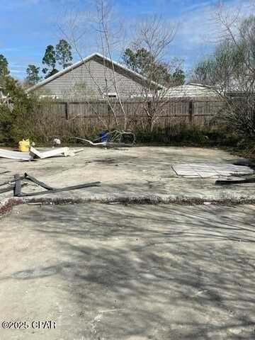 6420 Lake Joanna Circle, Panama City, FL 32404
