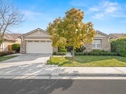4320 Gregory Avenue N, Fresno, CA 93722