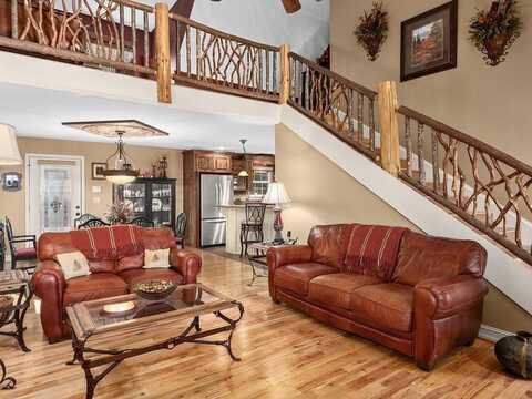 396 Sharons Bluff, Franklin, NC 28734