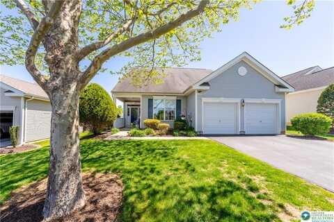 2105 Four Seasons Boulevard, Macungie, PA 18062