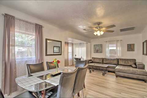 902 COAL Avenue SW, Albuquerque, NM 87102