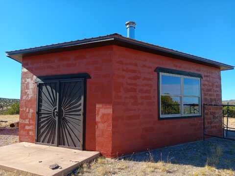 South Spirit Way, Magdalena, NM 87825