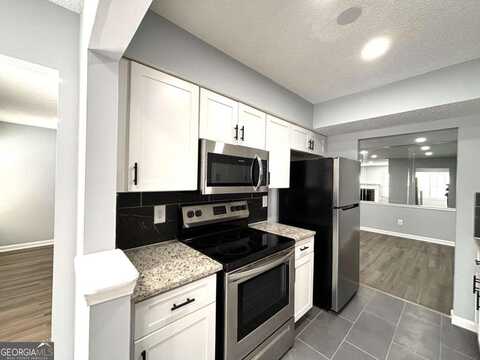 1502 Huntingdon chase, Atlanta, GA 30350