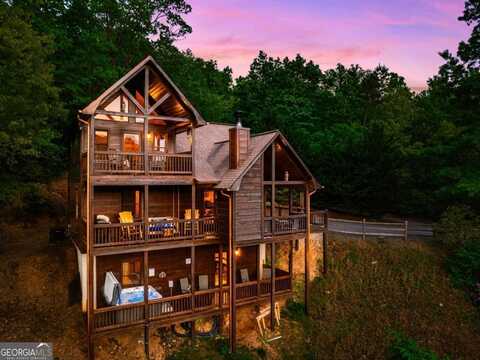 273 Deer Crest Heights, Blue Ridge, GA 30513
