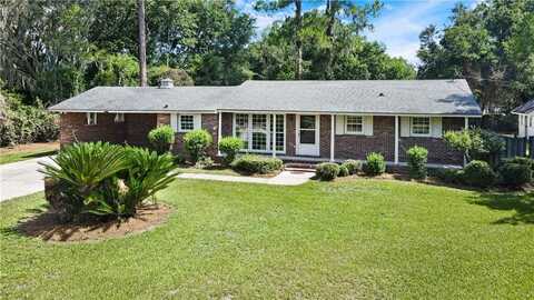 704 Fort King George Drive, Darien, GA 31305
