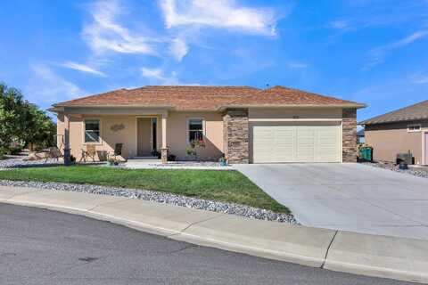 3512 Woodbridge Place, Montrose, CO 81401