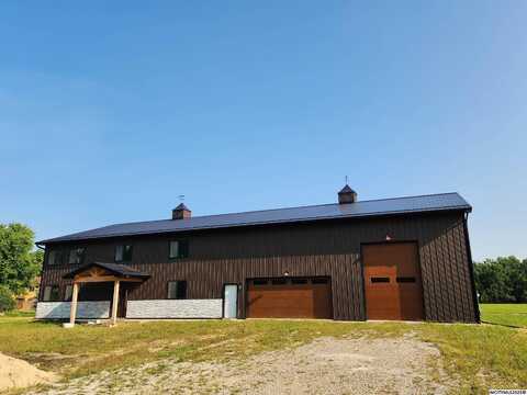 1368 12th NE, MASON CITY, IA 50401