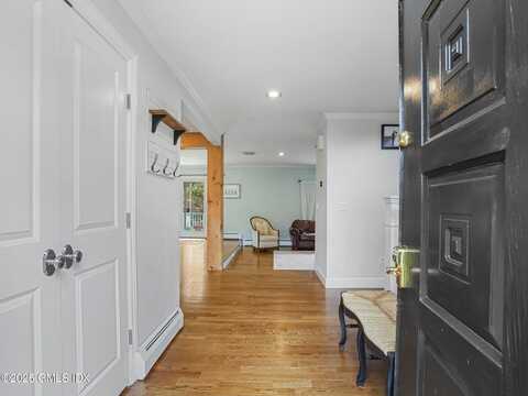 216 Barclay Drive, Stamford, CT 06903