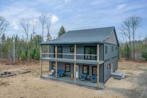 2171 S Lake Mitchell Drive, Cadillac, MI 49601