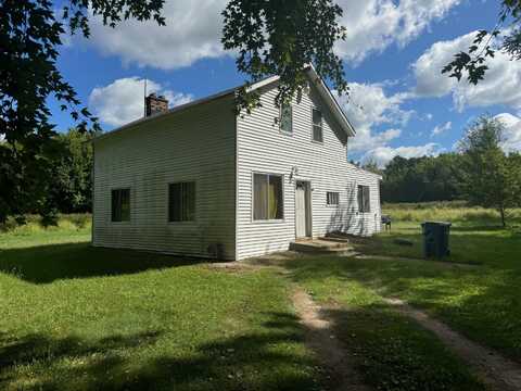 1250 Greenhouse Road, Bangor, MI 49013