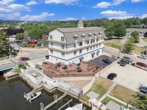 532 Dyckman Avenue, South Haven, MI 49090