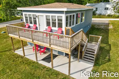 7946 Goodrich Street, Montague, MI 49437