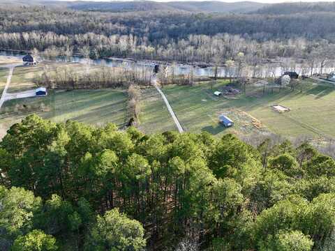 000 Brown Road, Van Buren, MO 63965