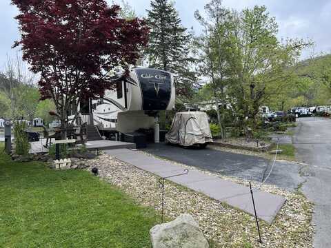 4229 E Parkway #347, Gatlinburg, TN 37738