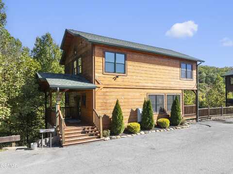 889 Great Smoky Way, Gatlinburg, TN 37738