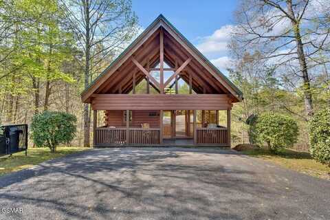 3214 Bear Country Way, Sevierville, TN 37876