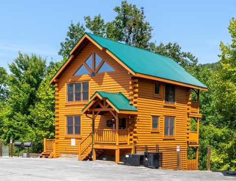1006 Cricket Wood Way, Sevierville, TN 37862