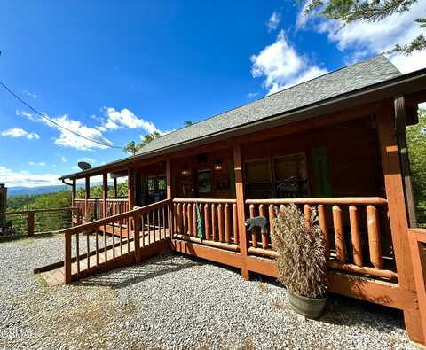 1713 Bear View Rd, Sevierville, TN 37876