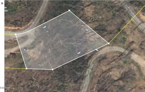 639 Kristis Place, Gatlinburg, TN 37738