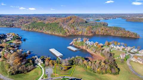 261 White Swan Drive, Vonore, TN 37885