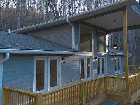 515 Kinsland Road, Franklin, NC 28734