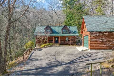 459 West Club Boulevard, Lake Toxaway, NC 28747