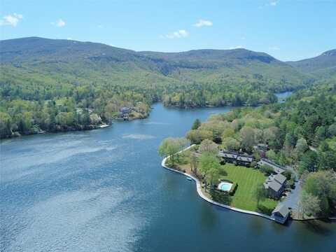80 Toxaway Shores, Lake Toxaway, NC 28747