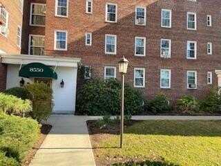 8550 BLVD EAST, North Bergen, NJ 07047