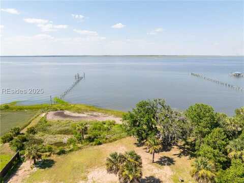 83 Coosaw River Drive, Beaufort, SC 29907